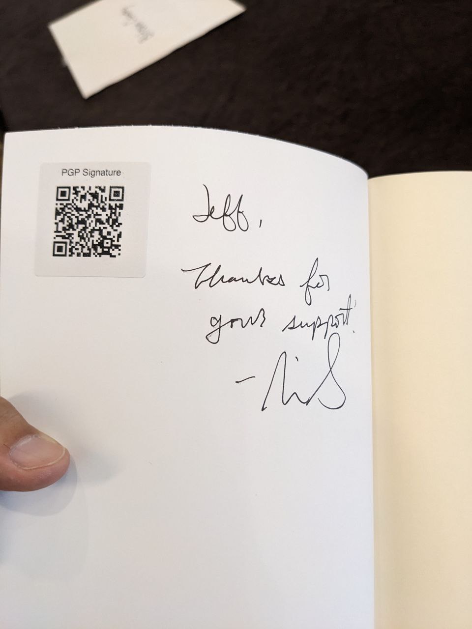 Signed autograph a3efd165398a4929