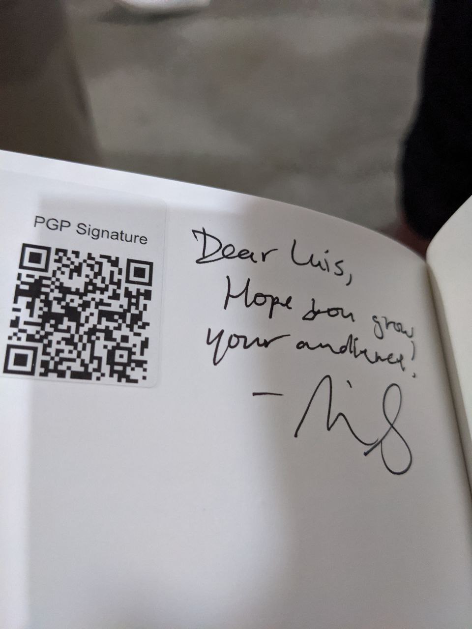 Signed autograph a7c1b4f0347848ad