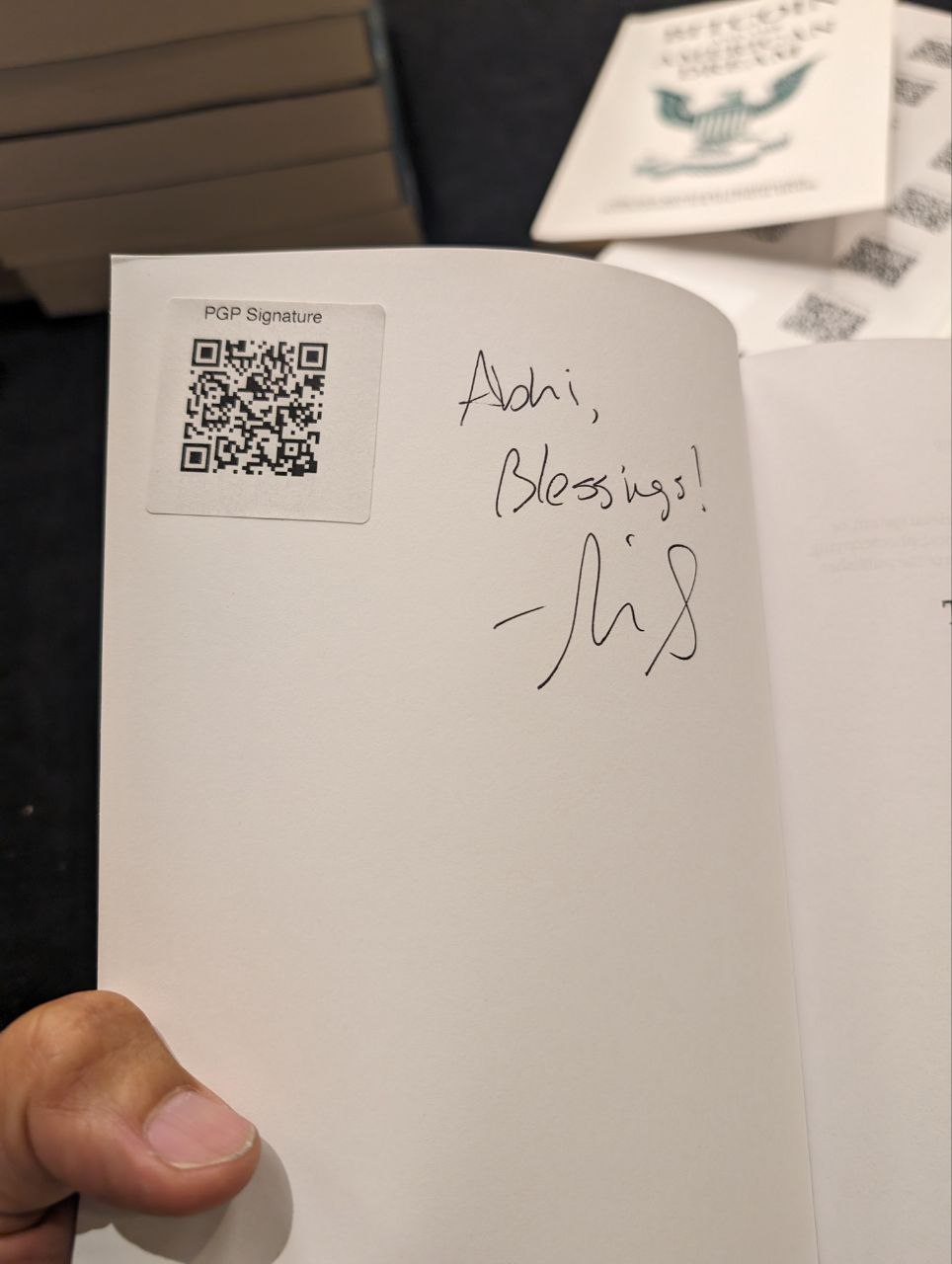 Signed autograph b1dee938377a4e43