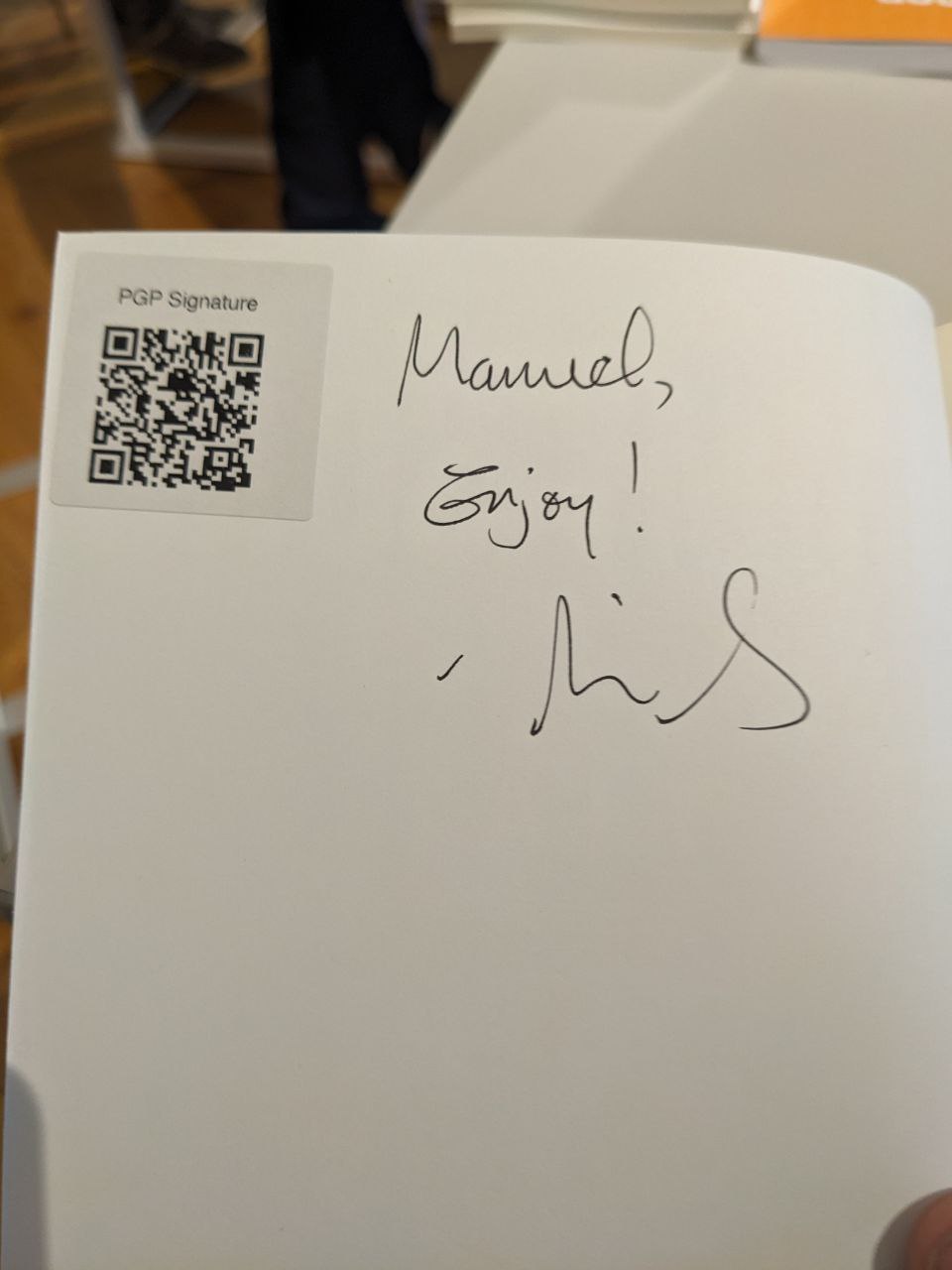 Signed autograph b23f816027938c08