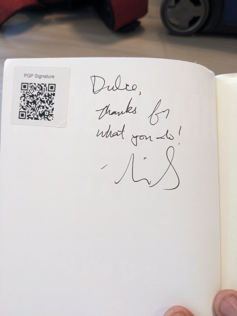 Signed autograph b280fcd029db7a5d