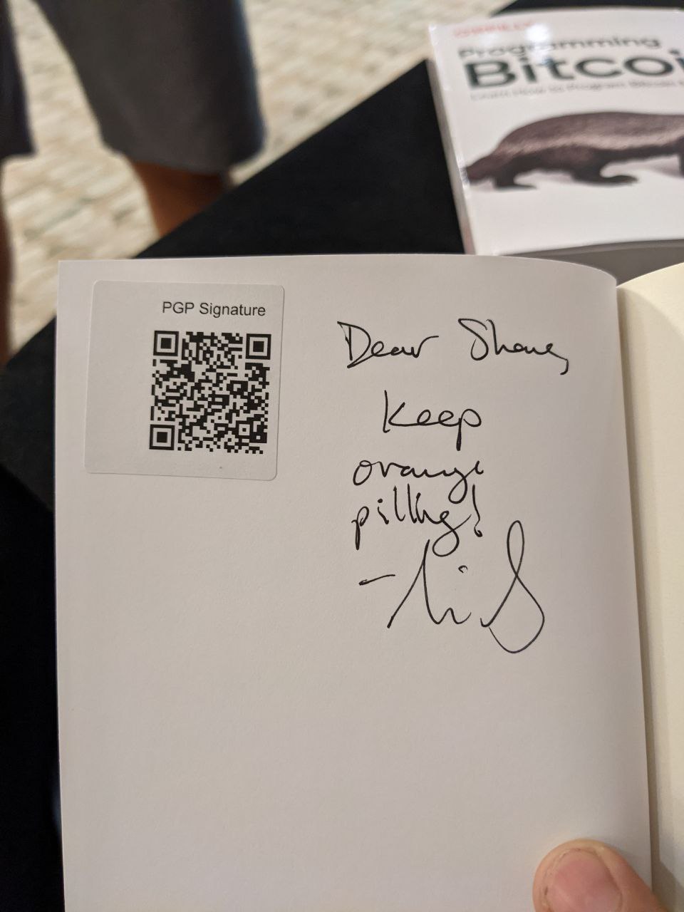 Signed autograph b2d495530422296f