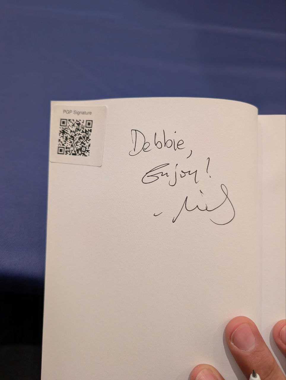 Signed autograph b43d15809c7e0644