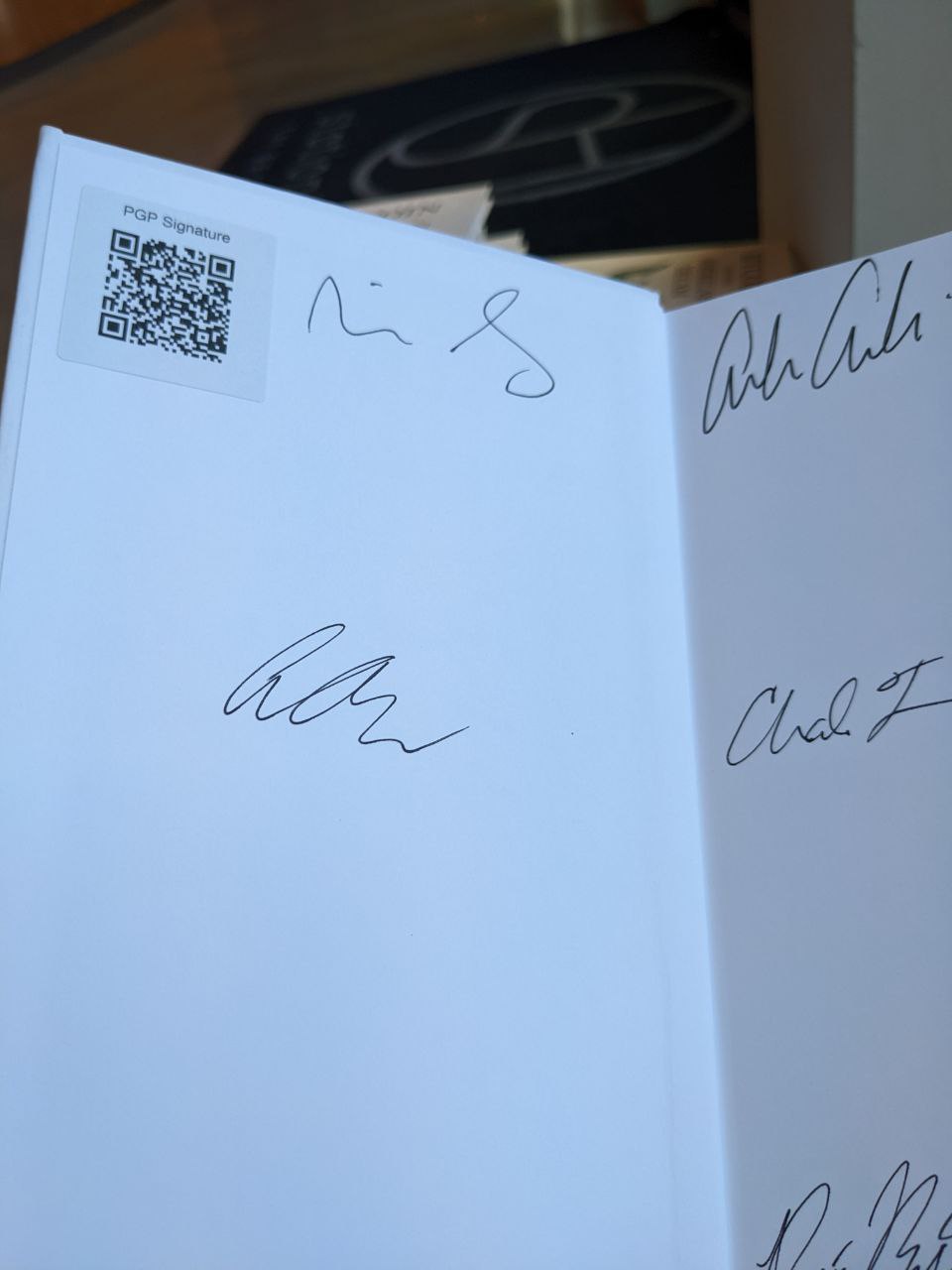 Signed autograph b4a39f031b955fea