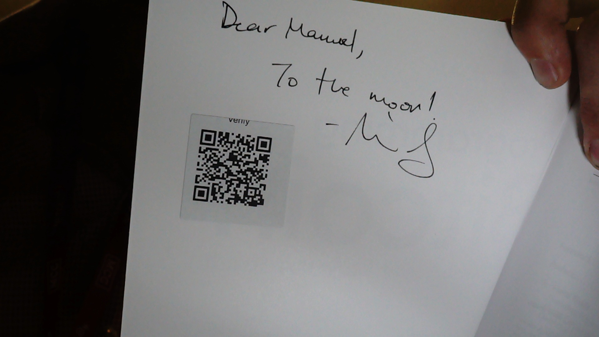 Signed autograph b632cf19850f6b65