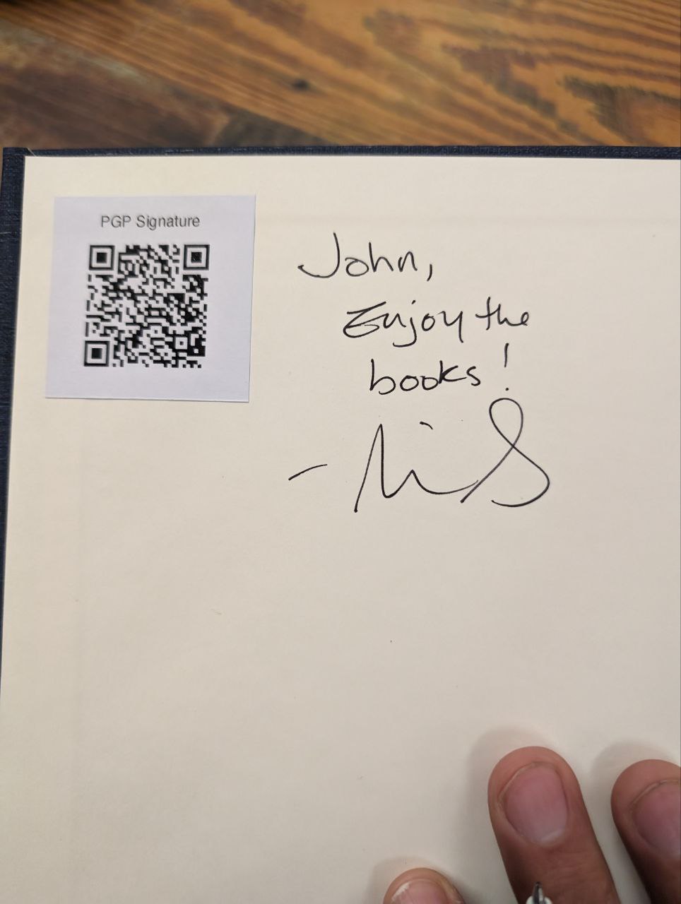 Signed autograph b6e9610d7f6bbefa