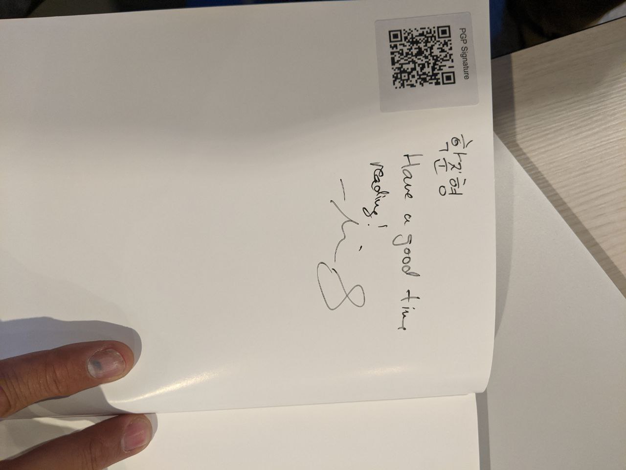 Signed autograph b9b5d49600f946dd