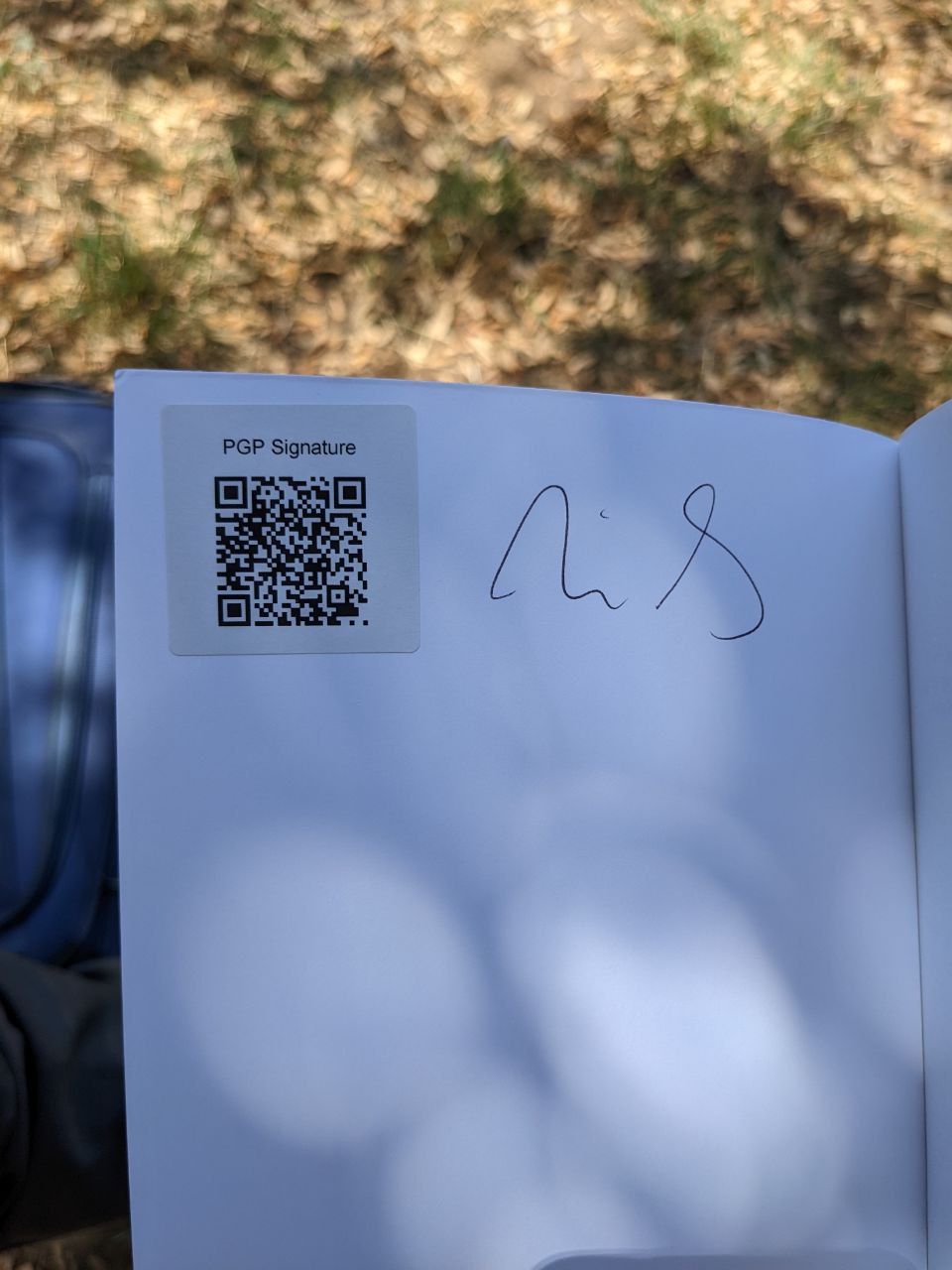 Signed autograph c2d0b880bb3ad32e