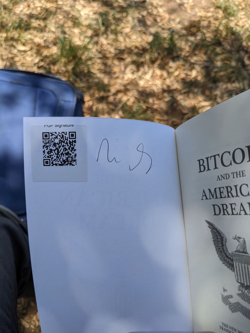 Signed autograph c33a4e2240cfa16e