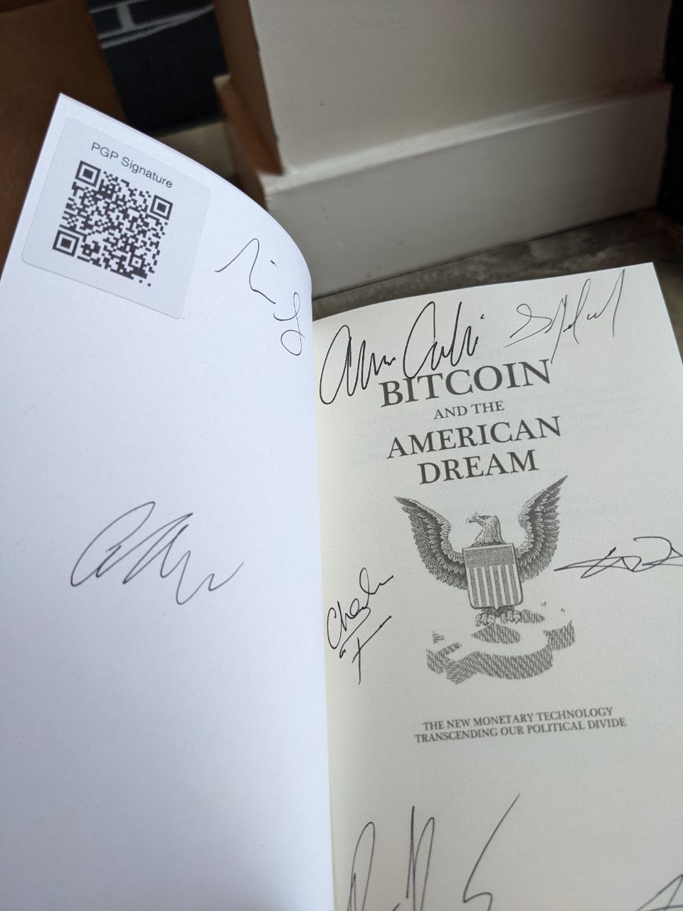 Signed autograph c8de64bfc00480ee