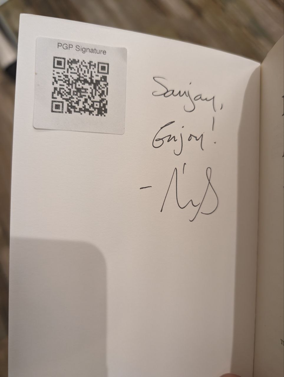 Signed autograph c9b405ce70bfde16