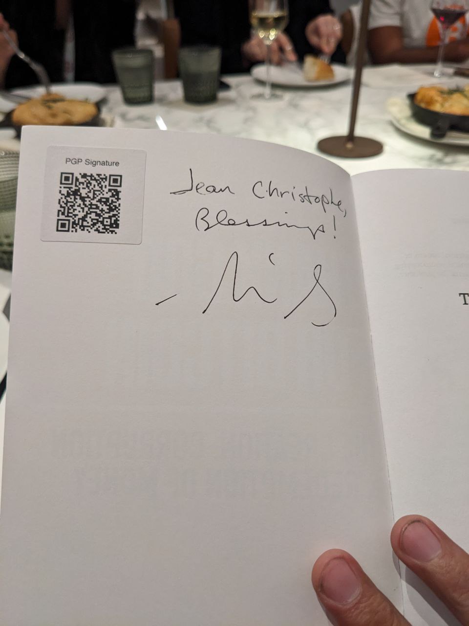 Signed autograph d29fc1cf8d45d160