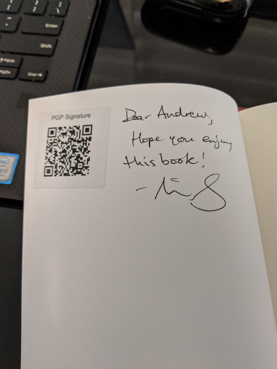 Signed autograph d35e97f79ee96545