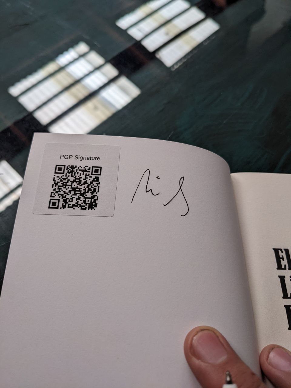 Signed autograph daefa3042aec31a2