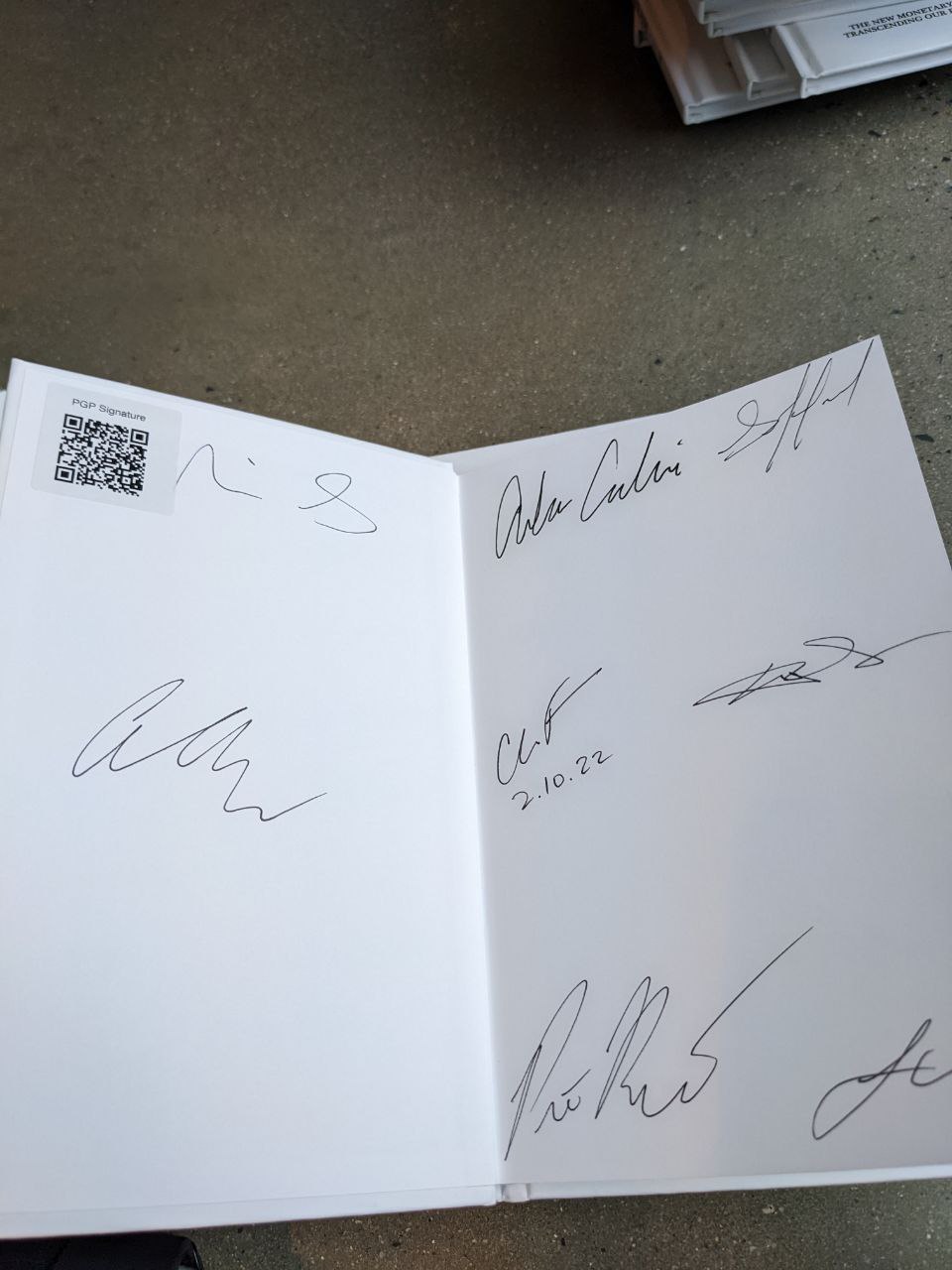 Signed autograph dd88335dd054bf3a