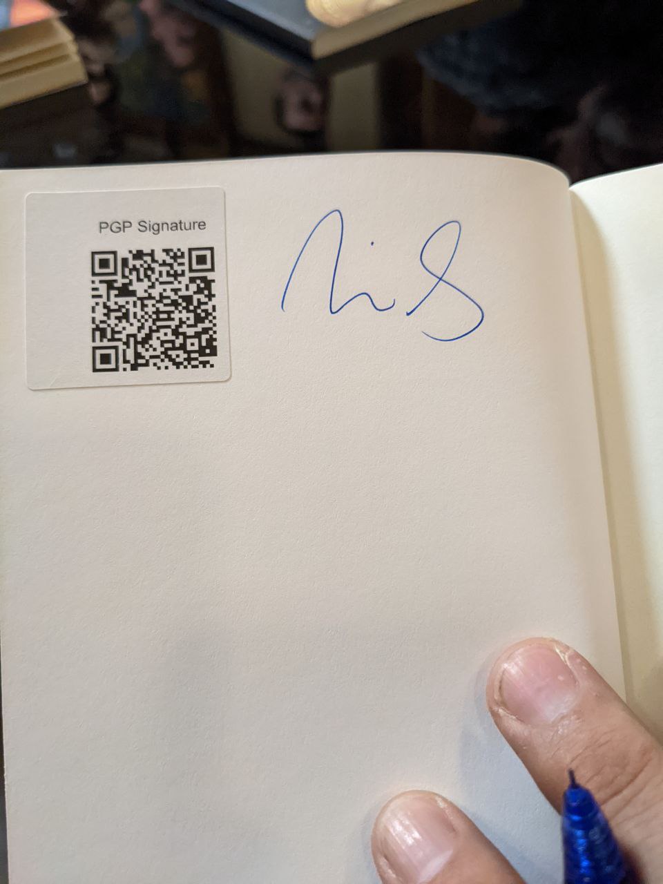 Signed autograph e163f37cb19bfdee