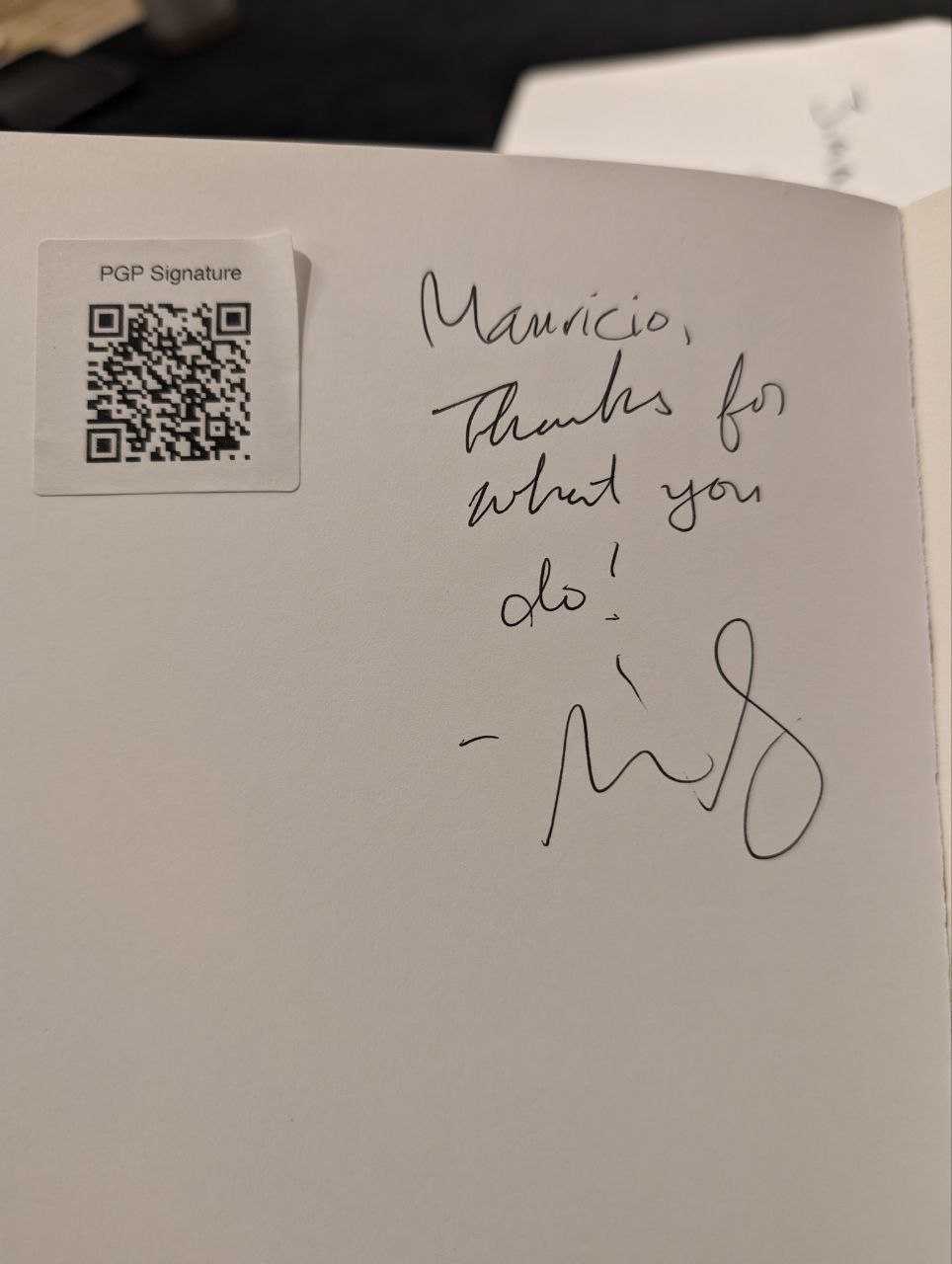 Signed autograph e19fb44f400e45b9