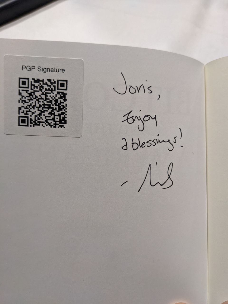 Signed autograph e1e2db1ba33d6fd2