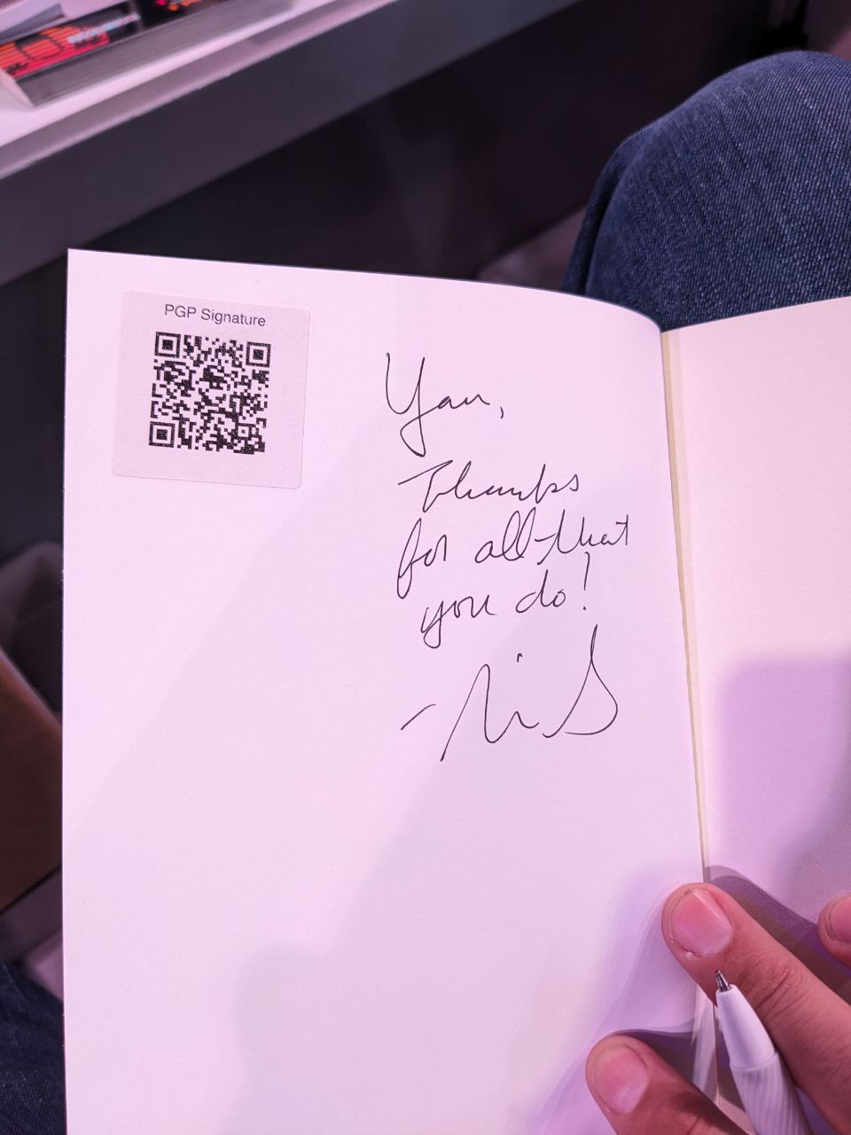 Signed autograph e2687c50cd0c4fd6