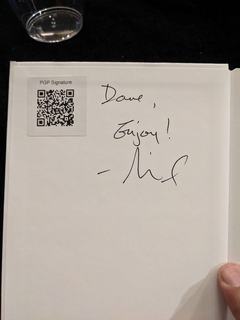 Signed autograph e2b94740151d1119