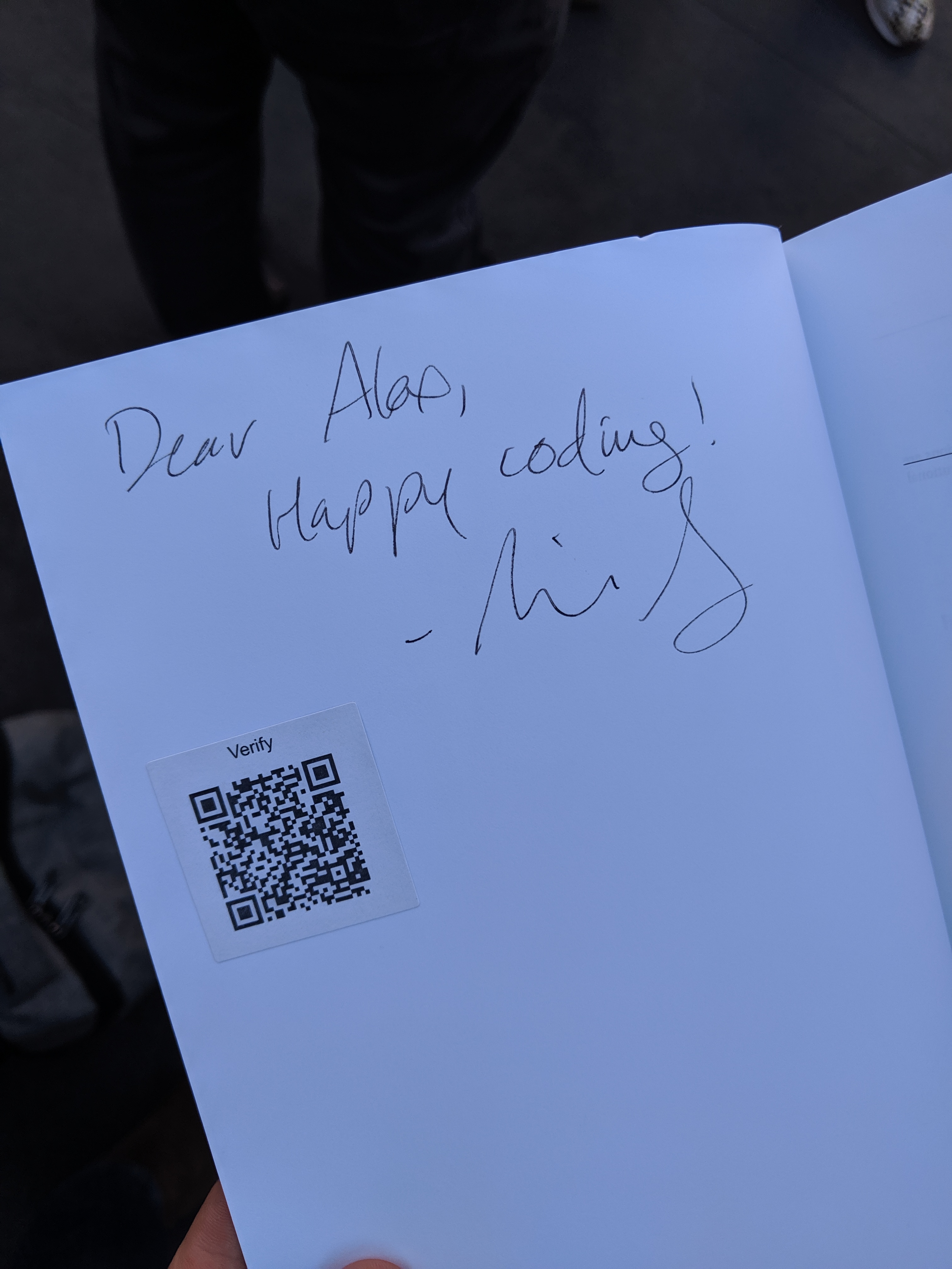 Signed autograph e5c92ec59e2f233f