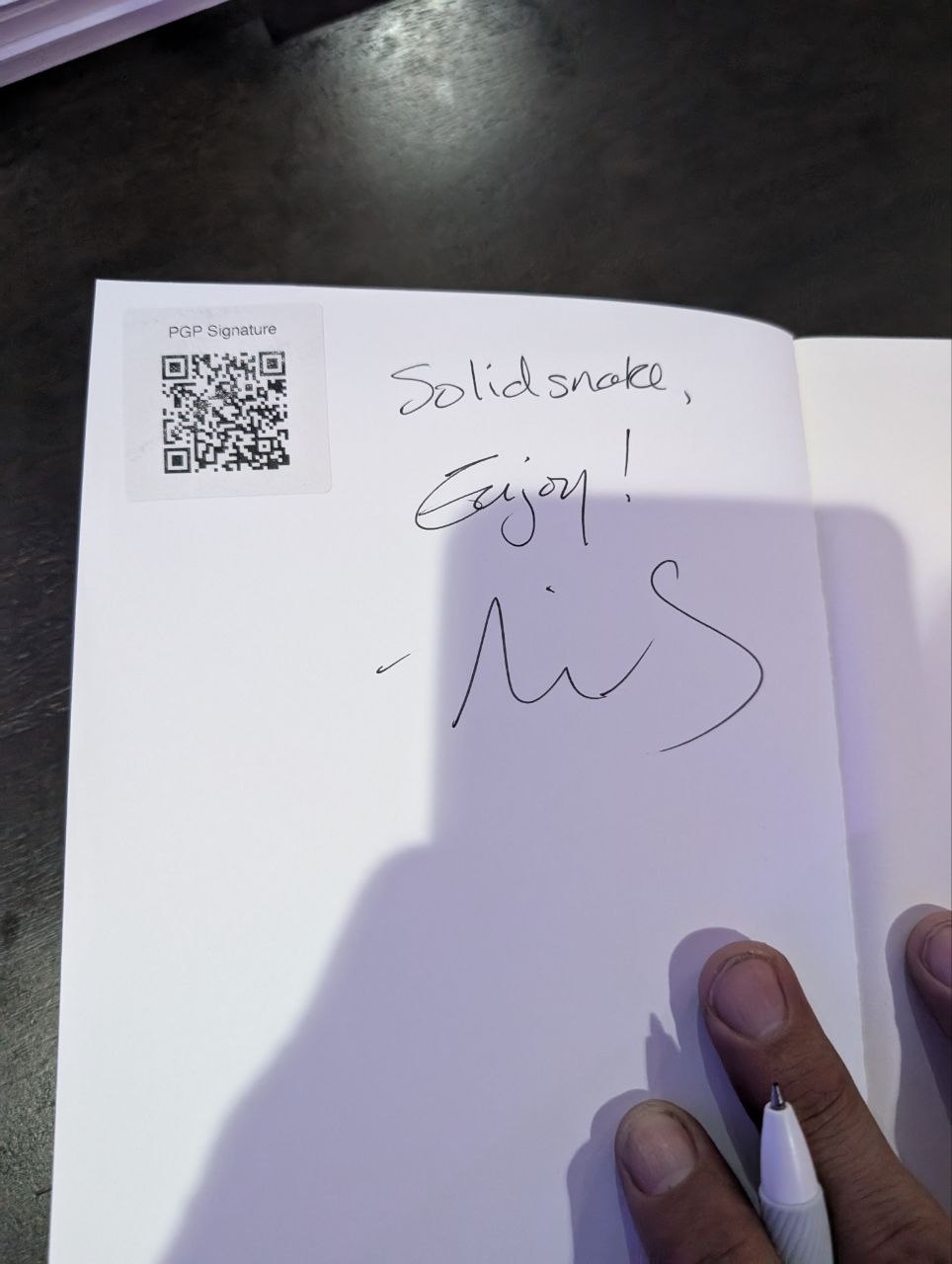 Signed autograph e60b7017404c2462