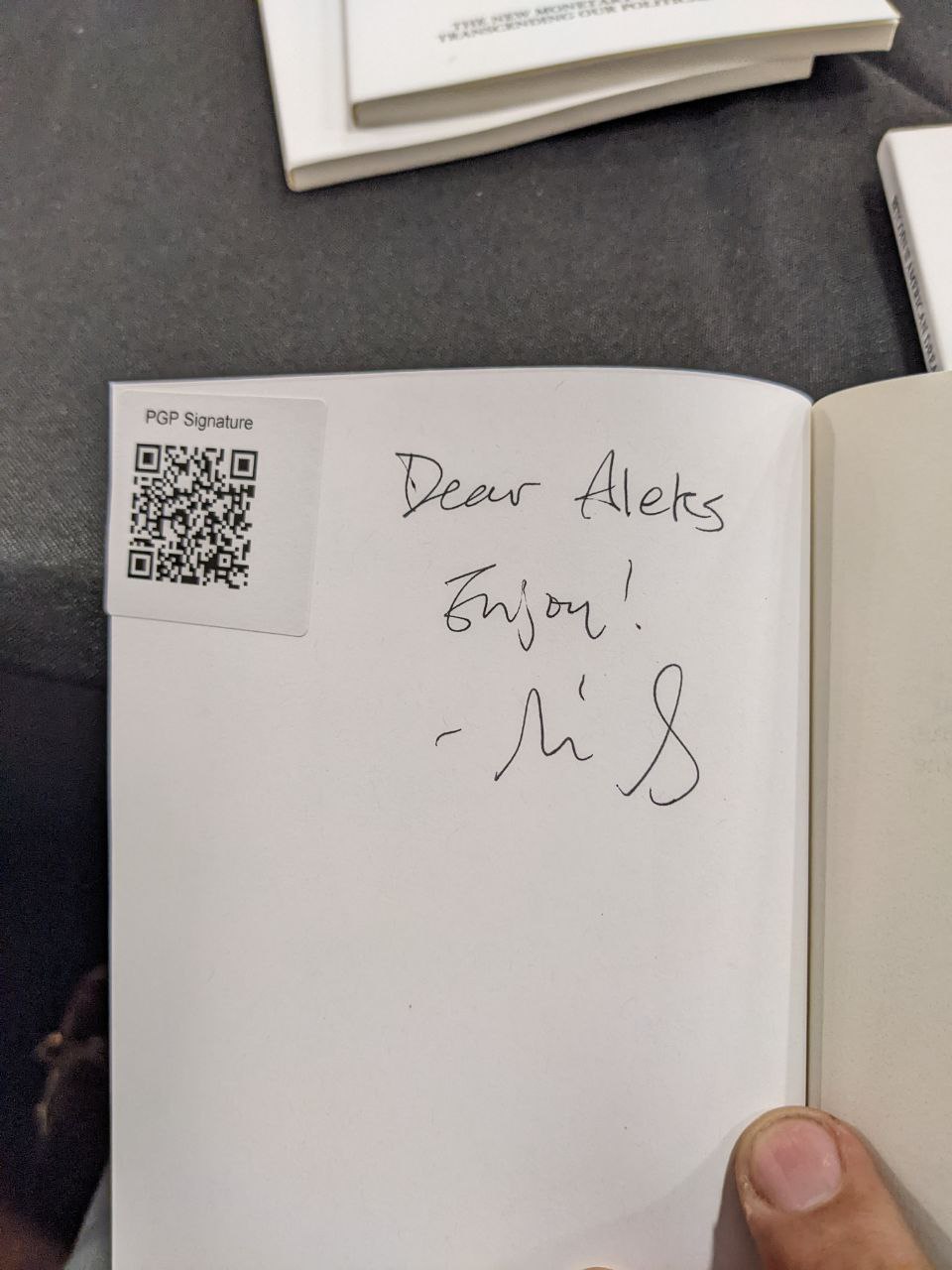 Signed autograph e694d00ee9f1a97a