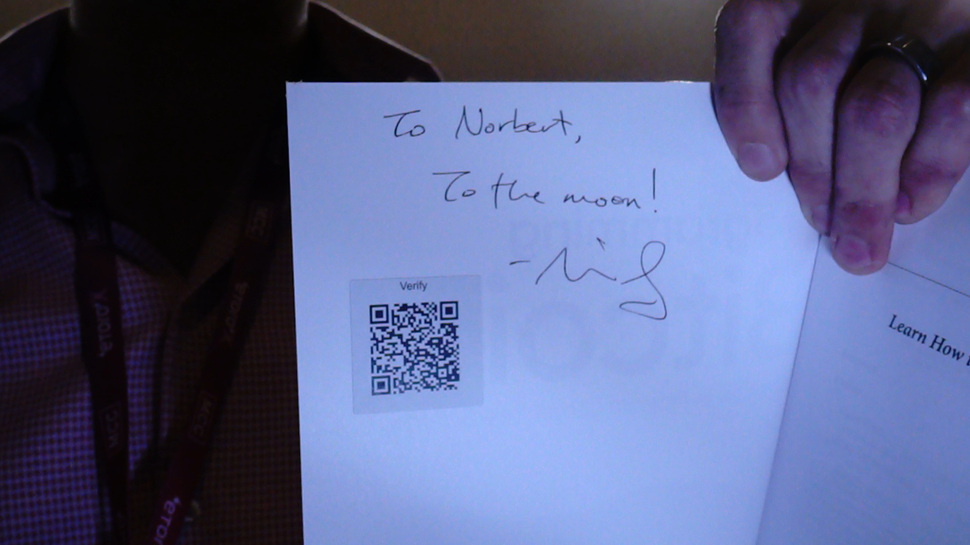 Signed autograph e742c4ff9d7c44f3