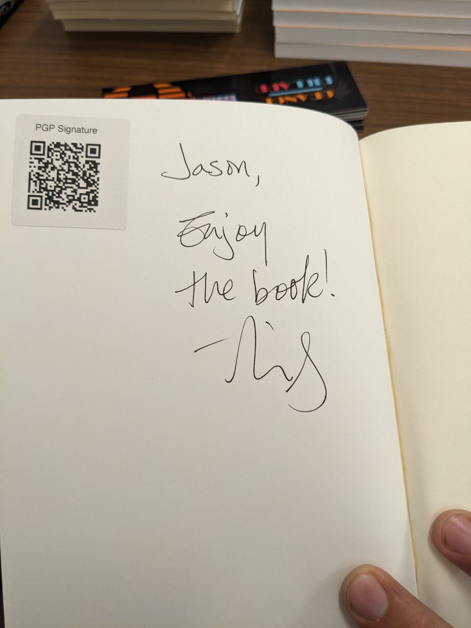 Signed autograph e81e7ea5da04edf8