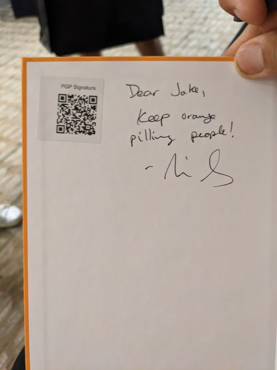 Signed autograph e8a1b4107084a5f7