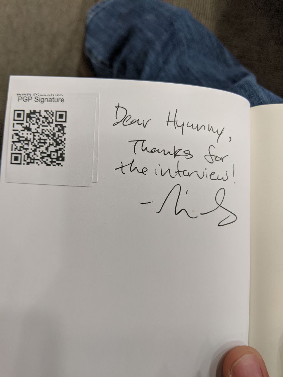 Signed autograph e9fefbfbb73833ed