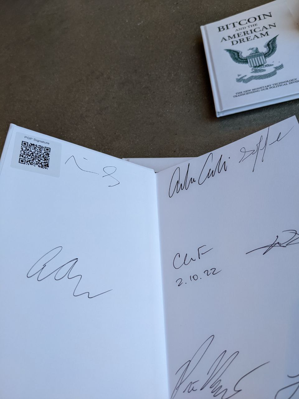 Signed autograph ea75ee746a0ef511