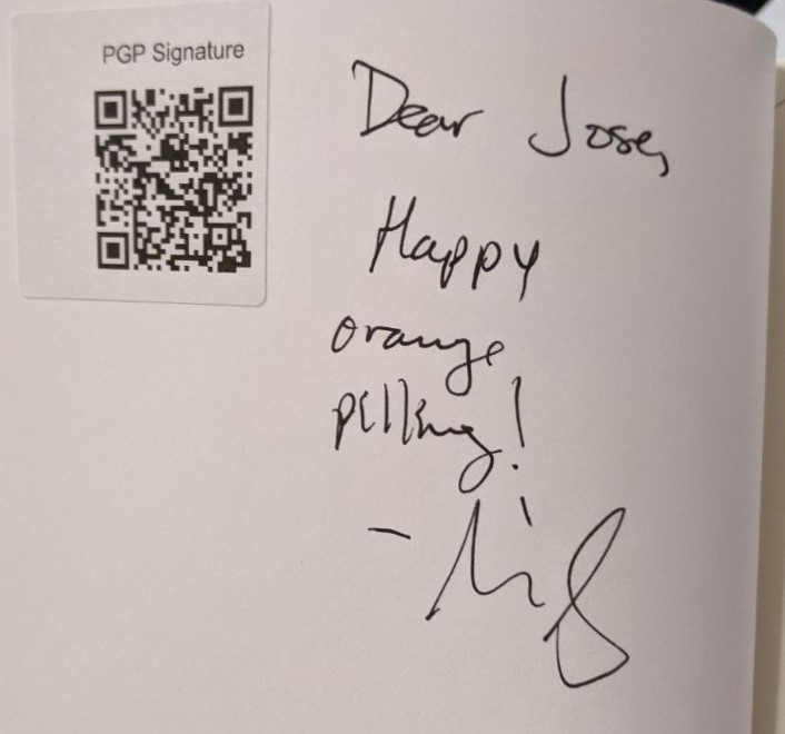 Signed autograph eb743a04a562468b