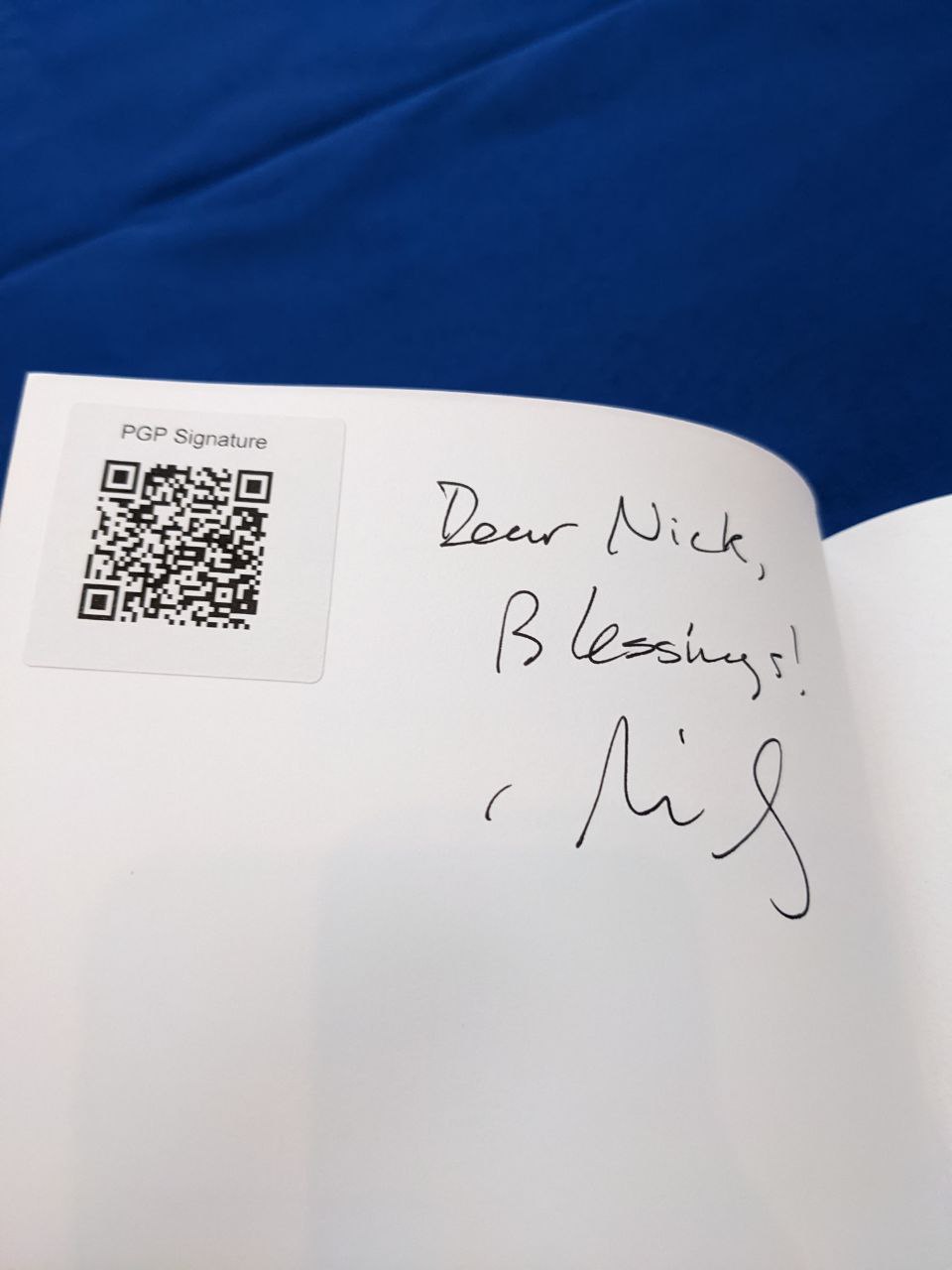 Signed autograph ec132c9c0c8266ad