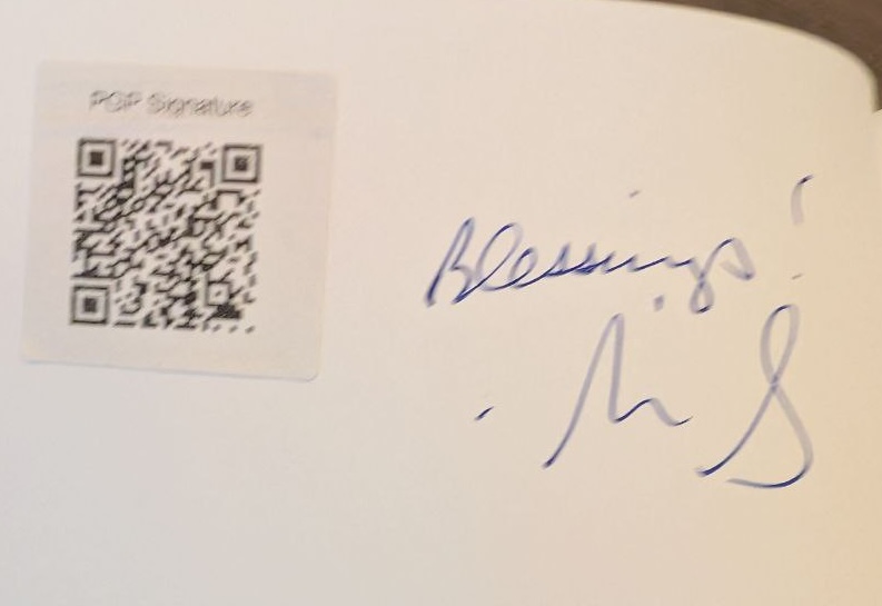 Signed autograph eca70636781b5202