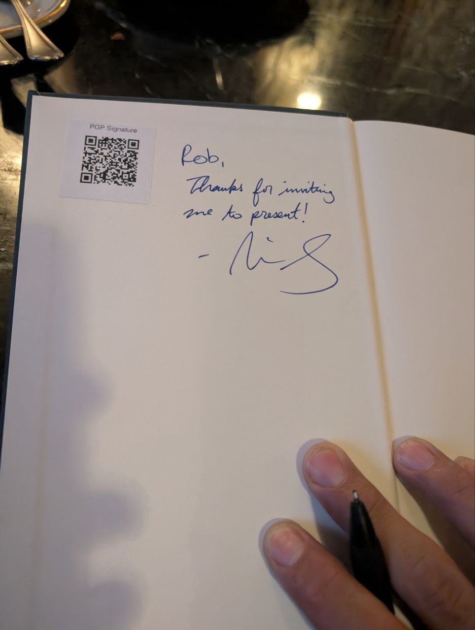 Signed autograph ed8a1fd0bae9232d