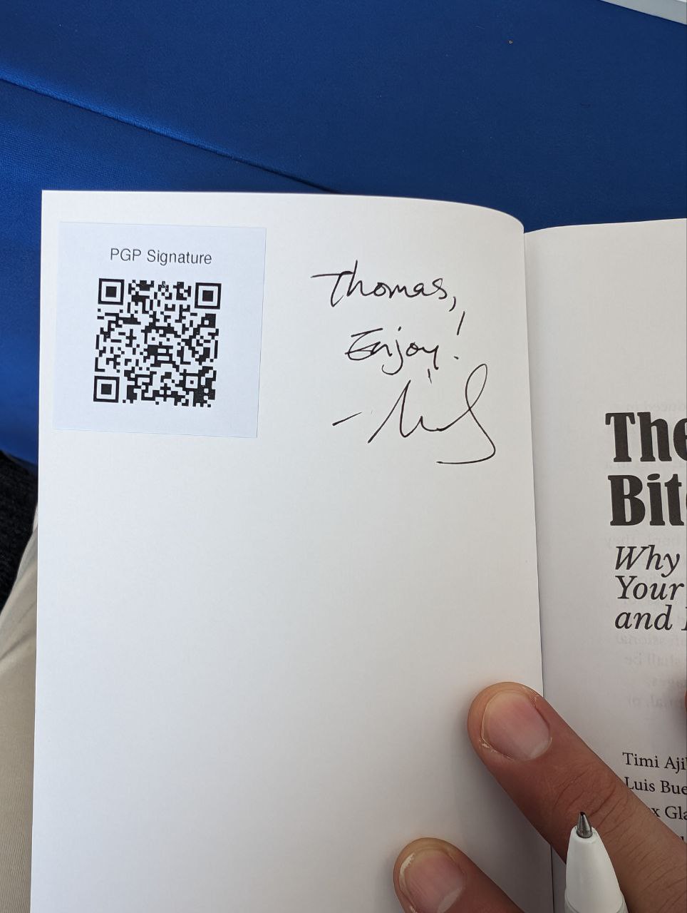 Signed autograph ef513cf4c0206f2a