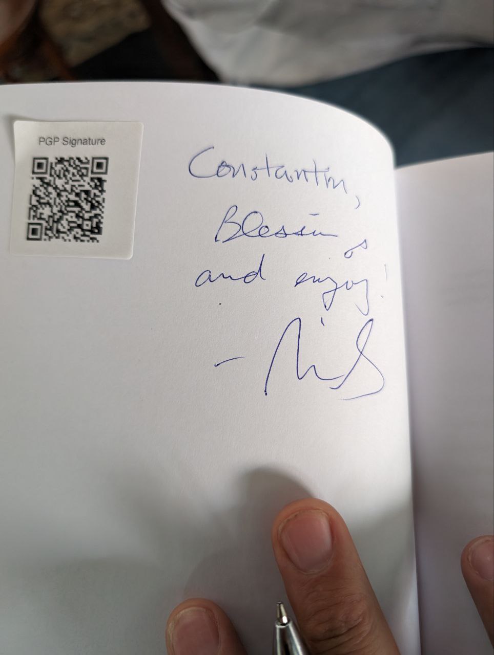 Signed autograph f412d2935782e38d