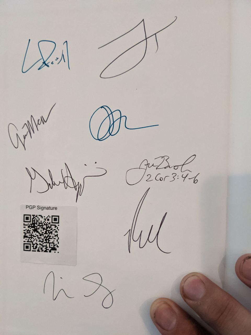 Signed autograph f469d5e825d15c69