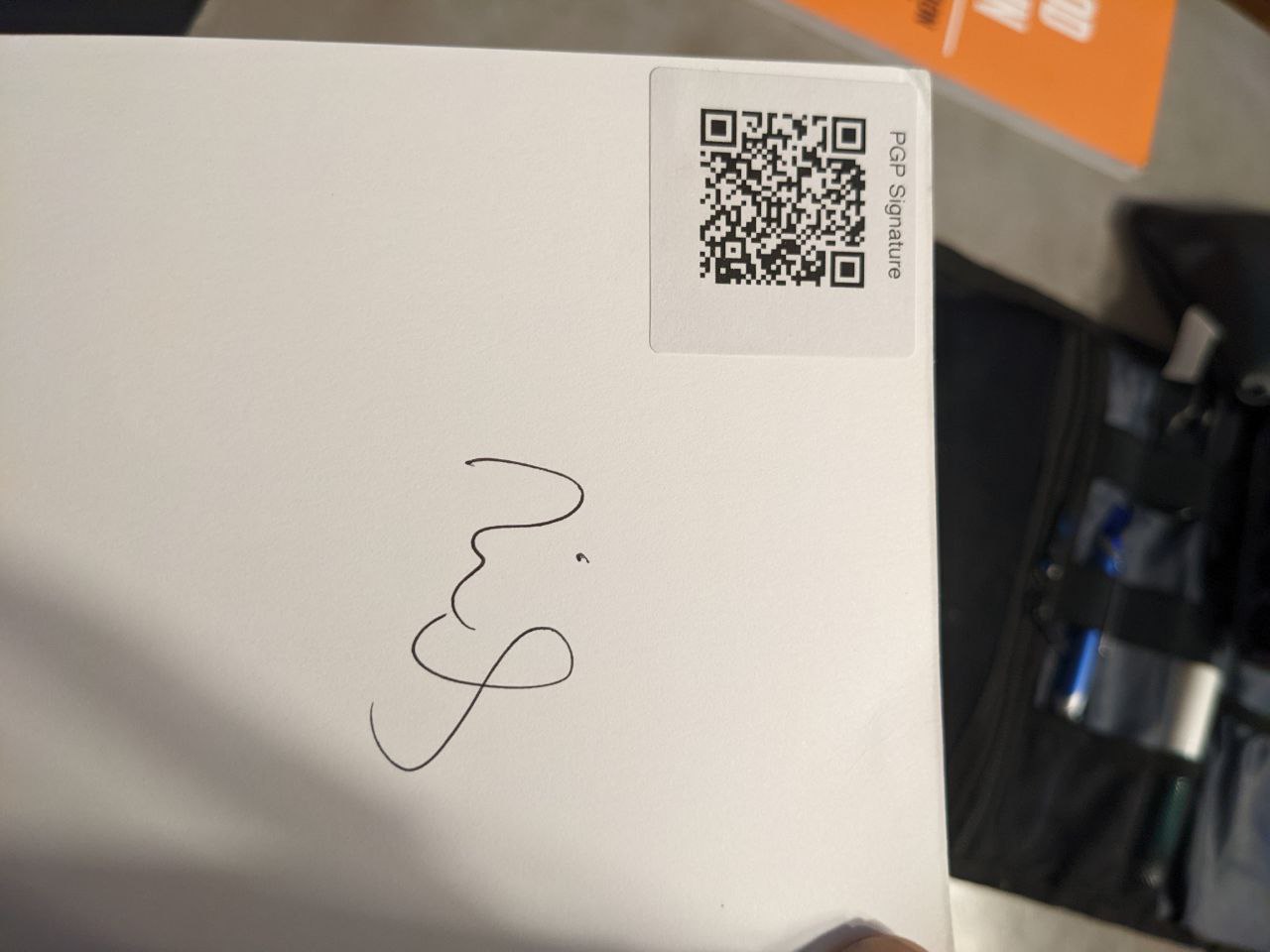 Signed autograph f8df0aedfd1a6b3e