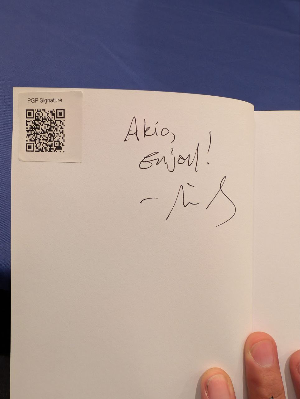 Signed autograph f8e1b6694bed7cdc