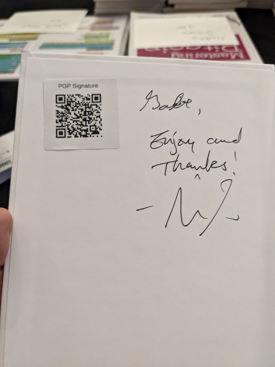 Signed autograph fea3d9095bfbe383